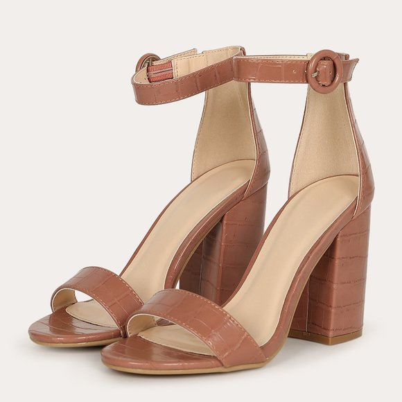Shoes - Round Toe Open Buckle Heels Size 9
